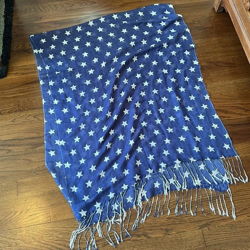 Thin blue shawl/wrap with white‎ stars & fringe hem
